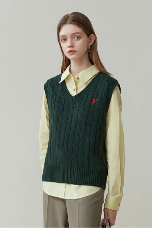 Style Core Aesthetics, New Style Trends - Light Academia Sweater Vest