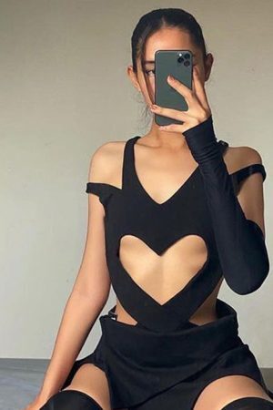 Style Core Aesthetics, New Style Trends - Love So Dangerous Top
