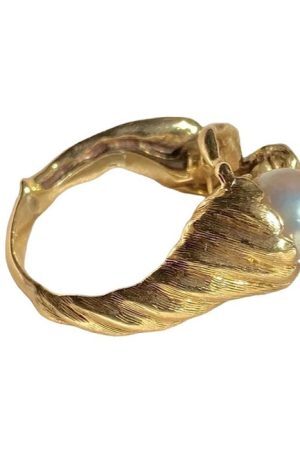 Style Core Aesthetics, New Style Trends - Minimalist Aesthetic Asymmetrical Pearl Ring