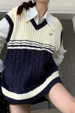 Style Core Aesthetics, New Style Trends - Old Money Yacht Club Striped Vest