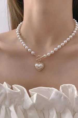 Style Core Aesthetics, New Style Trends - Pearl Necklace