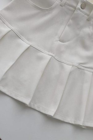 Style Core Aesthetics, New Style Trends - Pleated College Mini Skirt