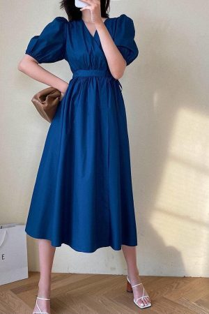 Style Core Aesthetics, New Style Trends - Puff Sleeve Wrap Midi Dress