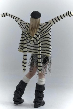 Style Core Aesthetics, New Style Trends - Rabbit Ears Hooded Cardigan Jacket