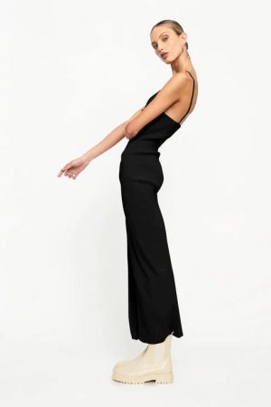 Style Core Aesthetics, New Style Trends - Robe longue maille côtelée 'Charlotte'