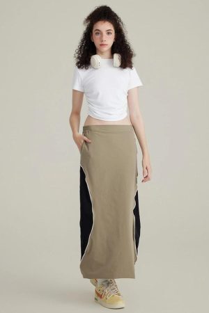 Style Core Aesthetics, New Style Trends - Side Ruched Crop Top