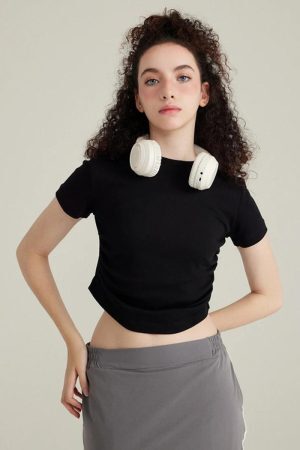 Style Core Aesthetics, New Style Trends - Side Ruched Crop Top