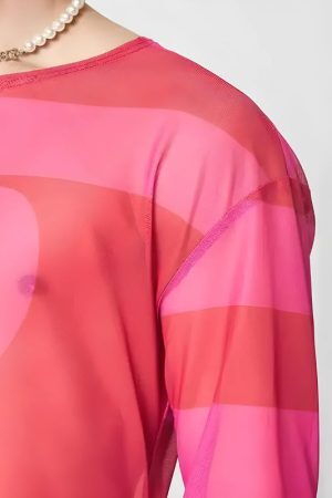 Style Core Aesthetics, New Style Trends - Soft Boy Heart Cut Out Crop Top