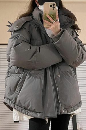 Style Core Aesthetics, New Style Trends - Solid Heart Embellished Hooded Puffer Jacket