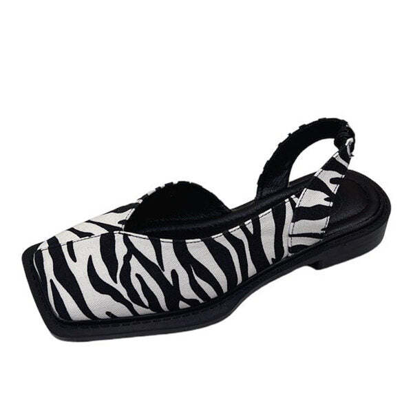 Style Core Aesthetics, New Style Trends - Square Toe Sandals