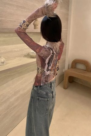 Style Core Aesthetics, New Style Trends - Vintage Faux Fur Detailed Lace Up Top