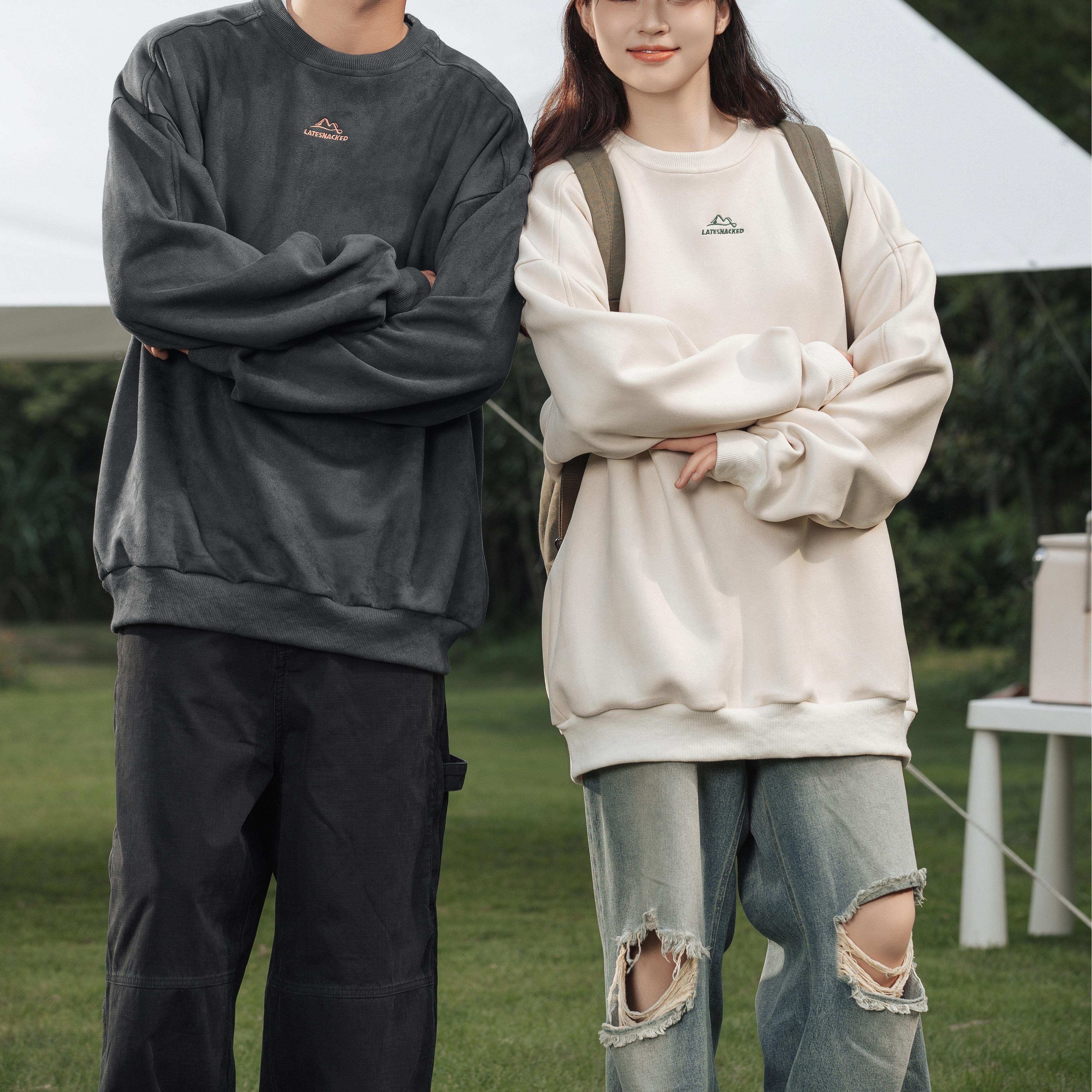 Style Core Aesthetics, New Style Trends Vintage Mountain Logo Fleece Sweatshirt