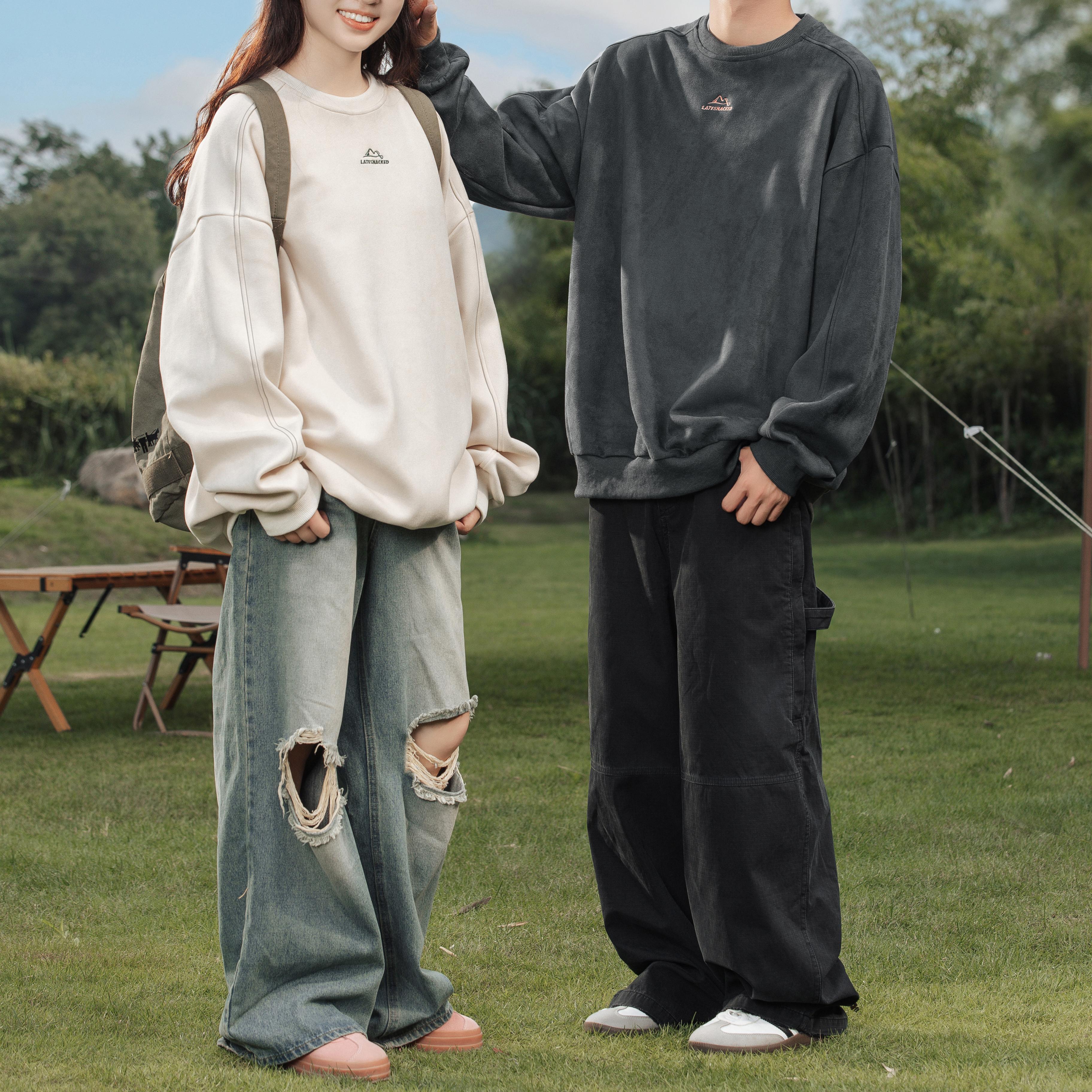 Style Core Aesthetics, New Style Trends Vintage Mountain Logo Fleece Sweatshirt
